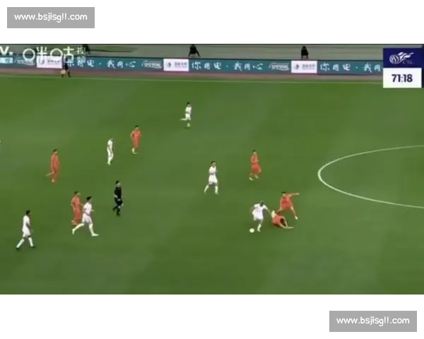 泰山队场边争议事件:彭欣力替补登场 2 分钟染红离场 泰山队场边争议事件:彭欣力替补登场 2 分钟染红离场