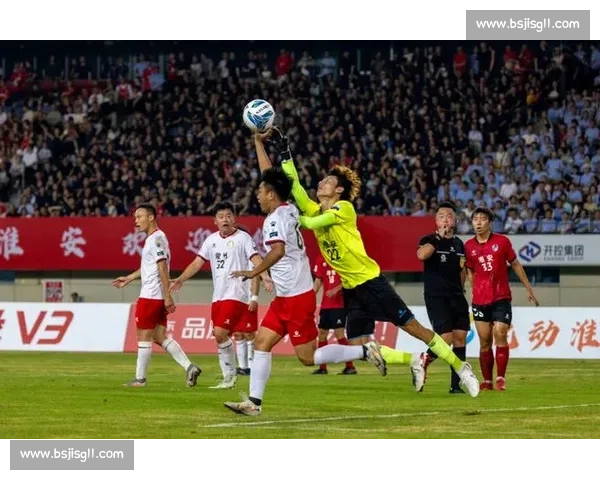 苏超六月：平凡人的主场荣耀