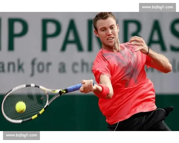 正手前冲弧圈球实战教学：5 分钟掌握鞭打式发力与精准拍型控制！